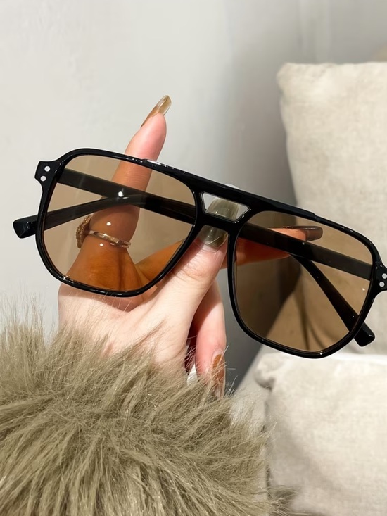 Affordable Fashion Finds Accessories - Affordable Fashion Finds Black Sunglasses with Brown Lenses